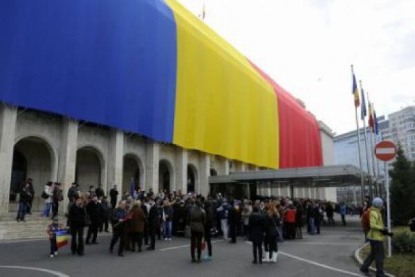 Ziua porţilor deschise la Guvern şi Camera Deputaţilor, de 1 Decembrie
